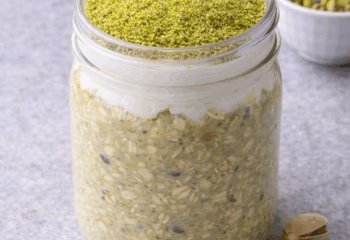 Pistachio Overnight Protein Oats